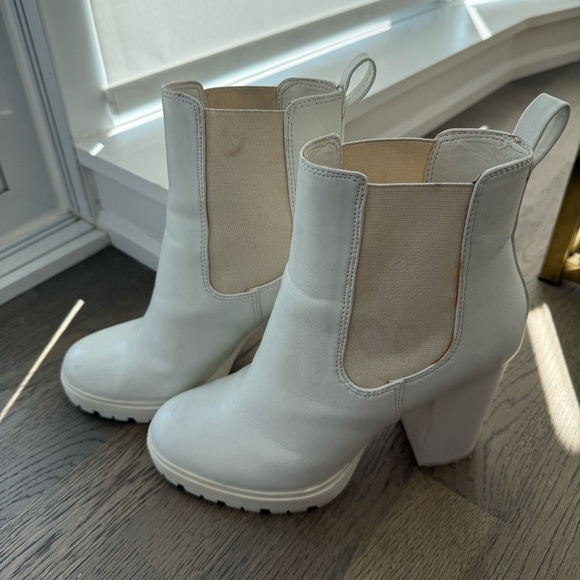 Steve Madden Chelsea Boot Triple Womens - Picture 1 of 5